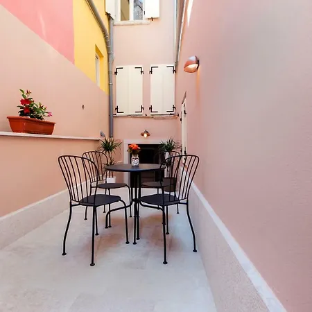 Nea Seaview 3-apartments! Апартаменты *