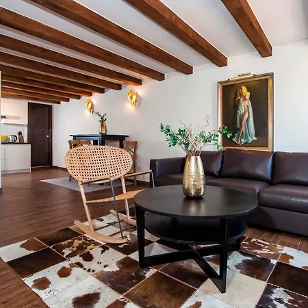 アパート Nea Seaview 3-apartments! ロヴィニ