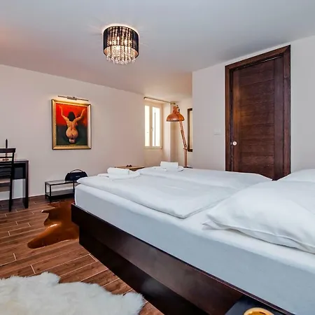 Nea Seaview 3-apartments! Ровинь