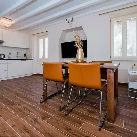 Апартаменты Nea Seaview 3-apartments! Ровинь