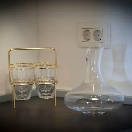 Nea Seaview 3-apartments! アパート *