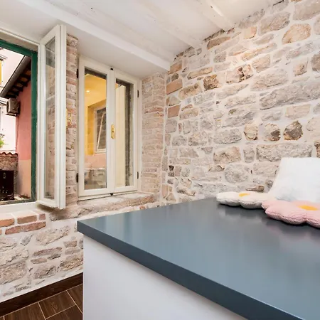 Nea Seaview! Deluxe In Old Town! Appartement