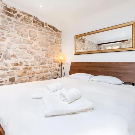 Villa Nea Seaview! Deluxe Apartments In Old Town! *