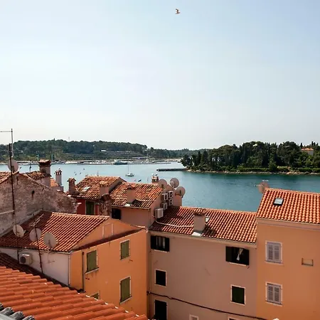 Nea Seaview 3-apartments! * Rovinj