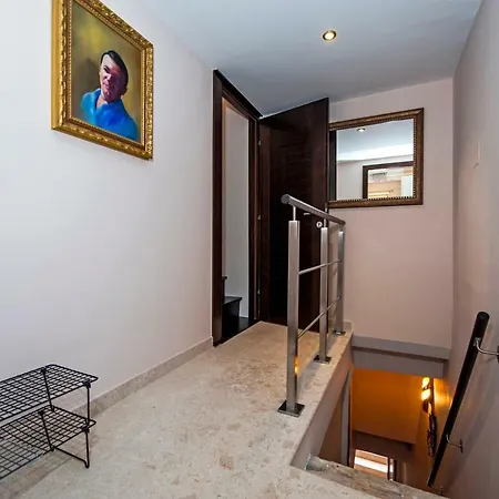 Nea Seaview 3-apartments!