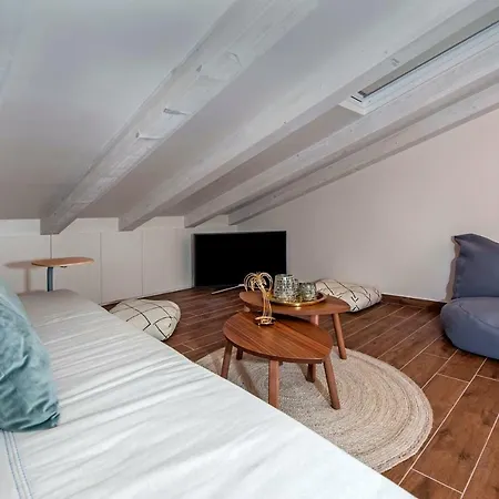 Apartment Nea Seaview 3-apartments! *