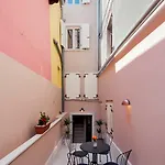 Seaview! 3-apartments In Old Town! Apartman