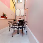Seaview! 3-apartments In Old Town! Apartman *