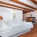 Seaview! 3-apartments In Old Town! Rovinj