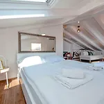 Seaview! 3-apartments In Old Town! Appartement