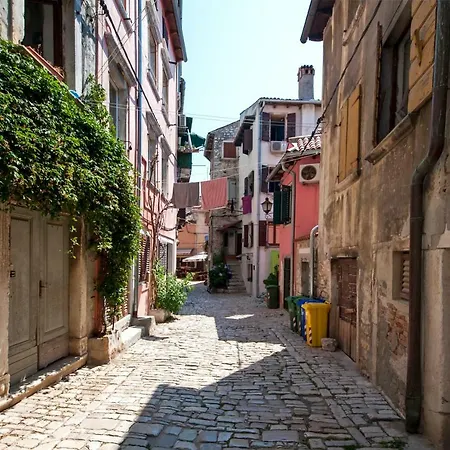 Seaview! 3-apartments In Old Town! * Rovinj