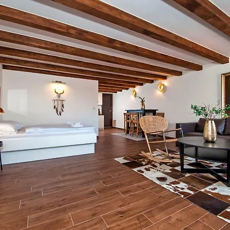 Seaview! 3-apartments In Old Town! Apartman