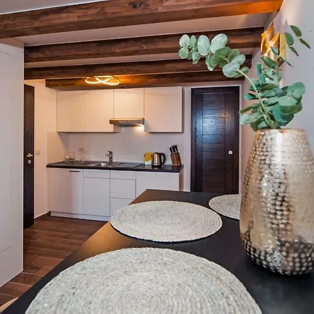 Seaview! 3-apartments In Old Town! Apartman Rovinj