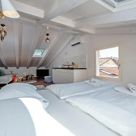 Seaview! 3-apartments In Old Town! Apartman