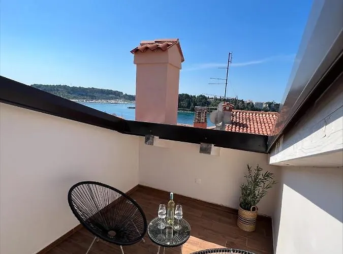 아파트 Seaview! 3-apartments In Old Town! *