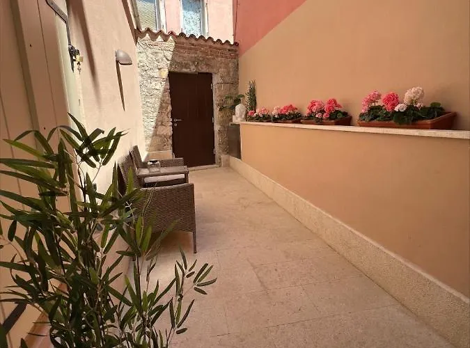 아파트 Seaview! 3-apartments In Old Town! 로비니