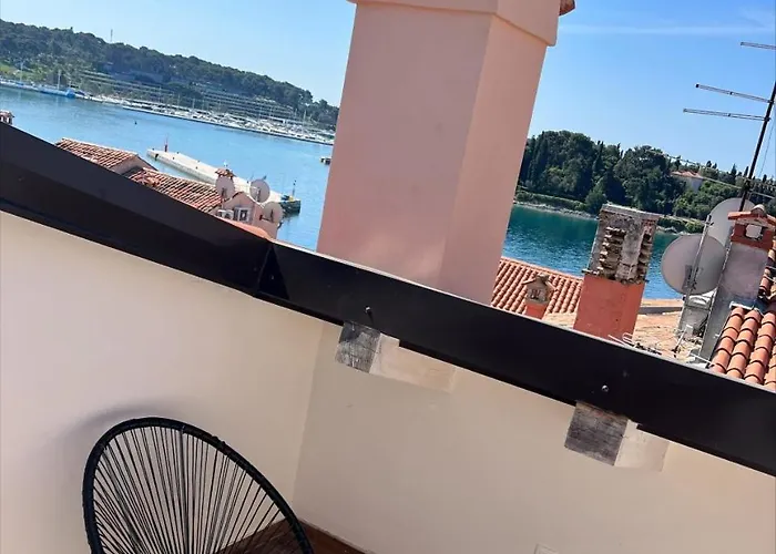 Seaview! 3-apartments In Old Town!