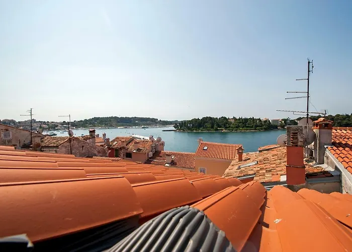 Seaview! 3-apartments In Old Town! *