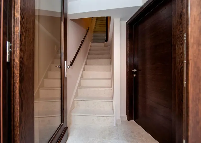 Seaview! 3-apartments In Old Town! 아파트 로비니