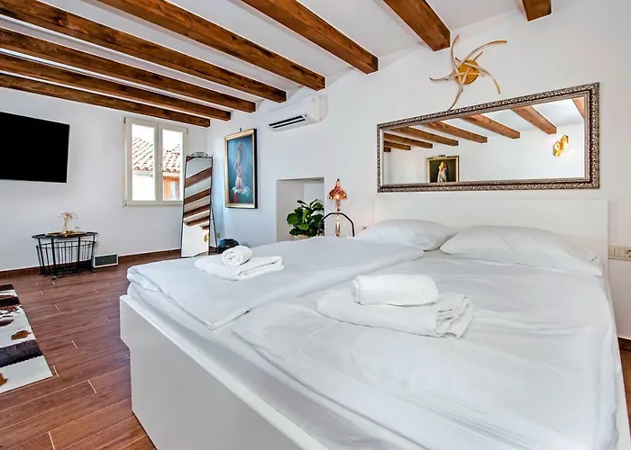 Seaview! 3-apartments In Old Town! 아파트 *