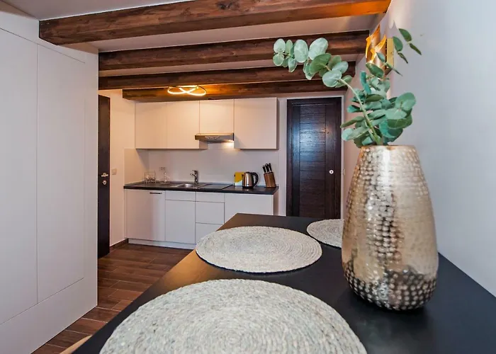 Seaview! 3-apartments In Old Town! 아파트 로비니