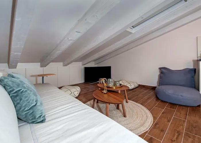 아파트 Seaview! 3-apartments In Old Town! *